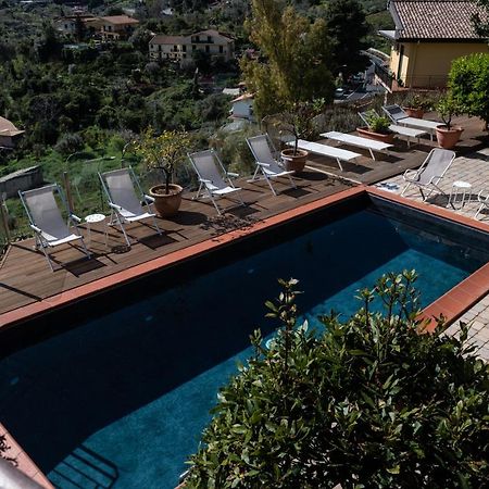 Bnb Casa Rossa Monreale Bagian luar foto