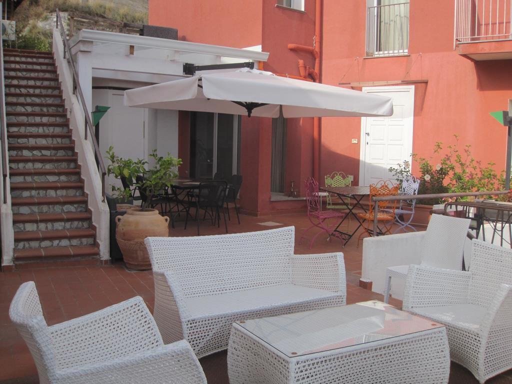 Bnb Casa Rossa Monreale Bagian luar foto