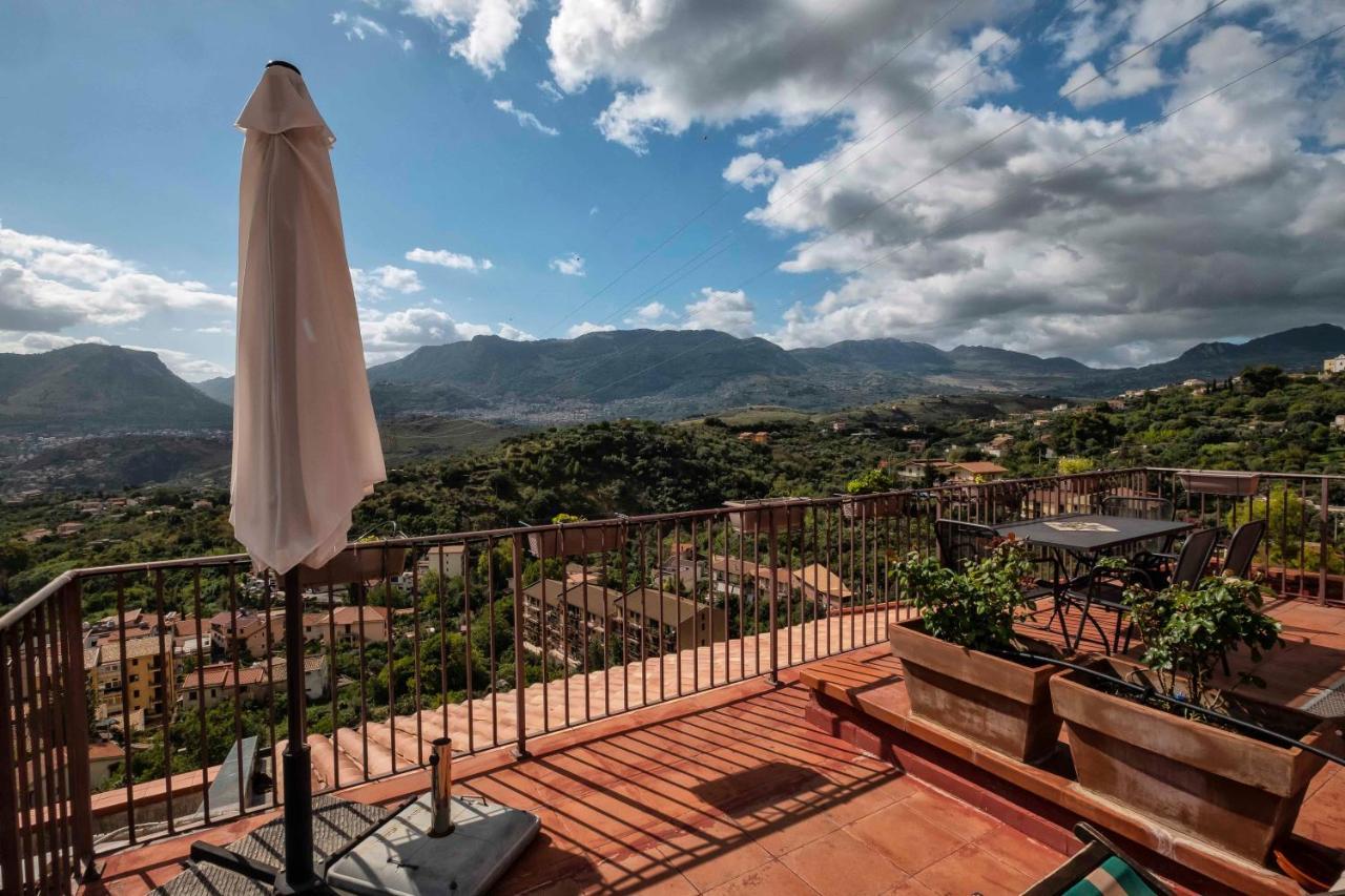Bnb Casa Rossa Monreale Bagian luar foto
